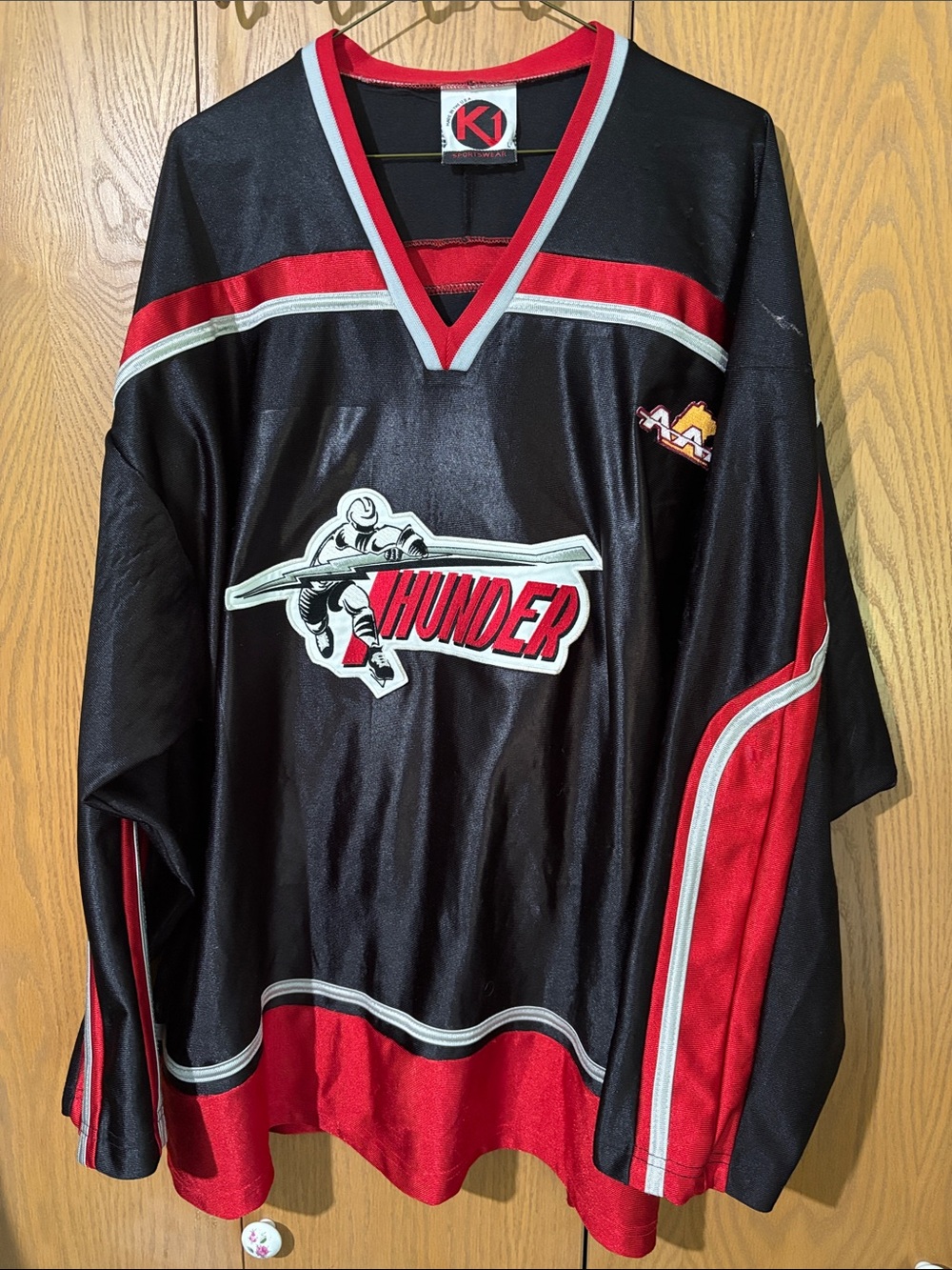 K1 sportswear MN Thunder AAA Black & Red Hockey Jersey large #9